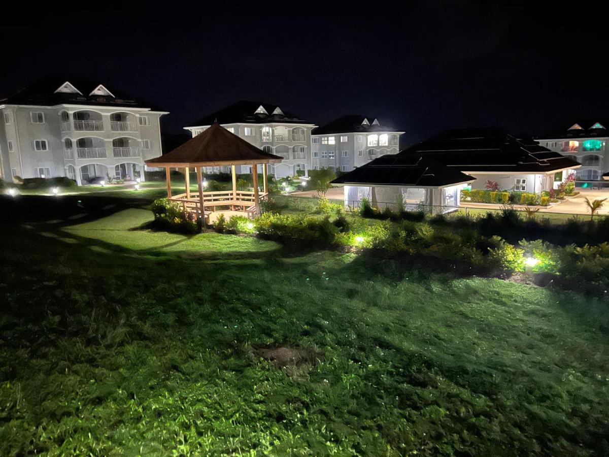 Ocho Rios Ocean Escape Apartment Richmond ภายนอก รูปภาพ
